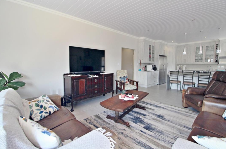 3 Bedroom Property for Sale in Reebok Western Cape